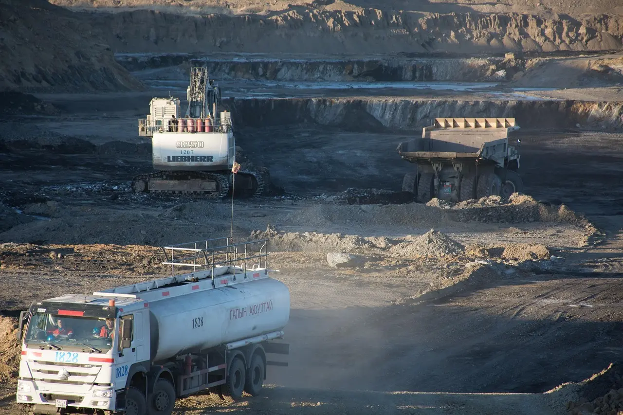 Kan jeg selv installere en indbygningscisterne, eller skal jeg have professionel hjælp?